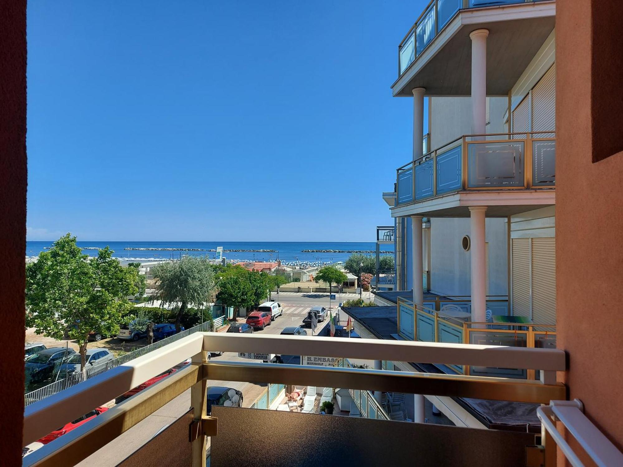 Hotel Joli Cesenatico Exterior photo
